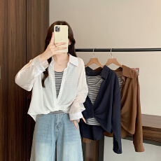 批发实拍2026<b class='q'>春</b>装新款胖mm大码女休闲条纹背心防晒衬衫上衣套装