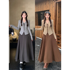 批发实拍2026<b class='q'>春</b>装新款胖mm大码女设计感绑带修身长袖上衣半身裙套装