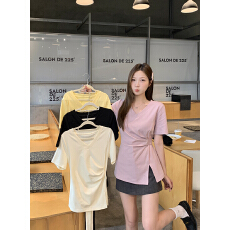 批发实拍2026夏装新款胖mm大码女休闲设计感v领收腰显瘦开叉短袖T恤