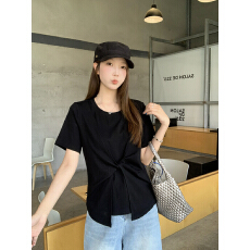 批发实拍2026夏装新款胖mm大码女法式高级感圆领假两件别致短袖T恤
