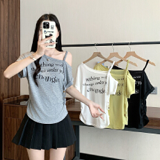 批发实拍2026夏装新款胖mm<b class='q'>大码</b><b class='q'>女</b>时尚斜领露肩印花字母弧形短袖T恤
