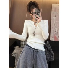 批发韩系灰色V领长袖针织打底衫女秋冬内搭小个子独特漂亮超好看<b class='q'>上衣</b>