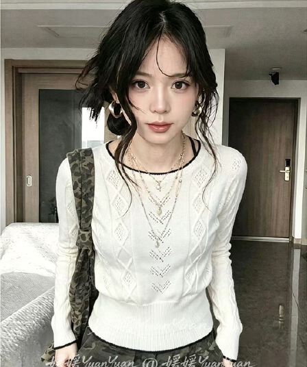 검은 콩 흠 우아함 너처럼 A 난초 짜다 라운드 넥 패치워크 색상 니트 스웨터 맨위 밑단 수 있습니다. 트임 스웨터