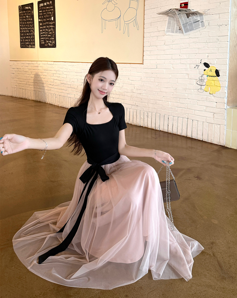 프랑스식 여성 드레스 2026 여름 새로운 핑크색 발레 바람 배색 패치워크 반팔 스트랩 허리 수축 길다 치마