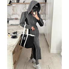 批发设计感加厚保暖卫衣连帽连衣裙