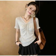 批发不规则V领短袖t恤女夏2026<b class='q'>大码</b>胖mm显瘦法式短款波点上衣打底小衫