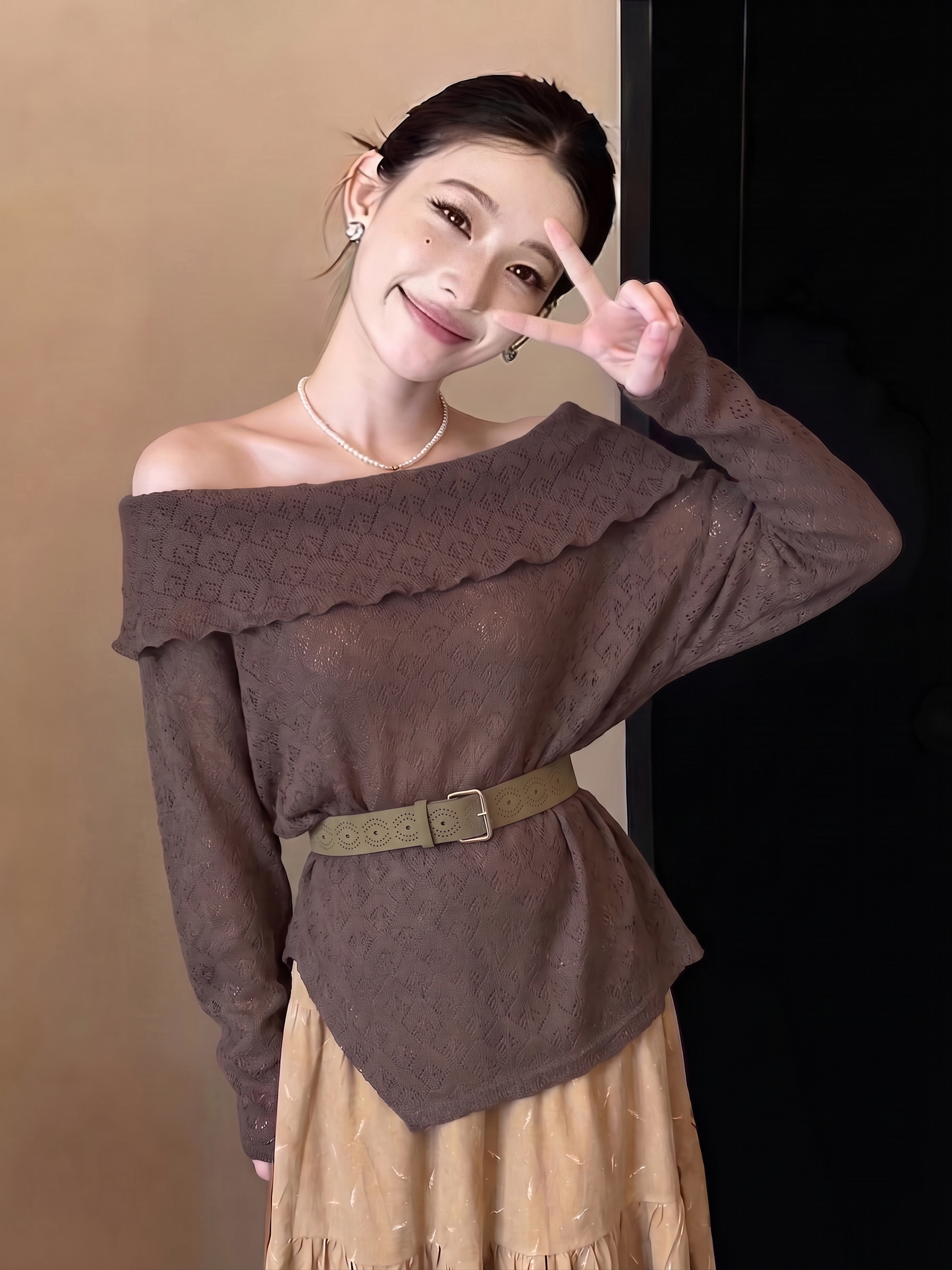 新款秋季女韩系一字肩针织衫打底衫长袖小众设计感上衣 服裝批發女裝批發服飾貨源
