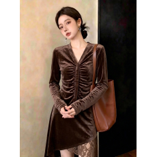 批发木耳边V领咖啡色丝绒长袖衬衫女2026秋冬轻熟风气质修身显瘦上衣