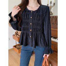 批发法式复古褶皱木耳边衬衫遮肚子显瘦锁骨方领上衣