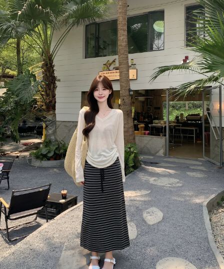 실사 정가 한국 스타일 캐주얼 스트라이프 반신 스커트 미니멀리즘 얇은 스타일 긴팔 티셔츠 투피스 슈트 여성 여름 트렌디