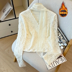 批发2025年秋冬新款加绒V领<b class='q'>蕾丝</b>拼接飘带长袖T恤女气质打底衫上衣