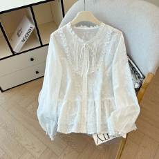 批发实拍<b class='q'>蕾丝</b>提花刺绣长袖衬衫女2026春季大码胖mm宽松减龄娃娃衫上衣