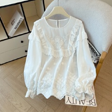 批发2026春夏新款宫廷少女风刺绣衬衣花边设计感减龄娃娃衫钩花上衣女