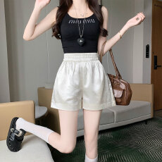 批发实拍2026高级 醋酸锻面亲肤面料百搭<b class='q'>高腰</b>短裤 <b class='q'>阔腿裤</b>