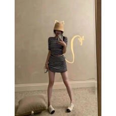批发实价新款时尚套装女<b class='q'>夏</b>季条纹短袖上衣+半身裙两件套