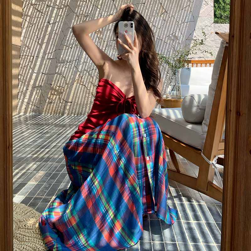 实拍温柔复古辣妹红色绑带挂脖吊带背心格子半身裙显瘦套两件套