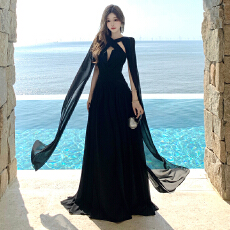 批发实拍法式性感<b class='q'>黑色</b>露背飘带连衣裙气质宴会<b class='q'>礼服</b>裙度假长裙