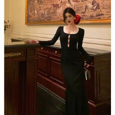 批发新款洋气法式气质黑色长袖内搭打底修身两件套包臀长裙女2025年秋