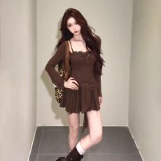 批发原版面料做工】纯欲风蕾丝拼接<b class='q'>假两件</b><b class='q'>连衣裙</b>2025夏季新款时尚收腰