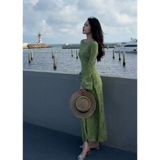 批发度假风气质印花绿色<b class='q'>连衣裙</b>女装2025秋季新款时尚御姐修身森系长裙