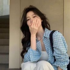 批发2025夏季新款蓝色格子防晒<b class='q'>衬衫</b>慵懒风宽松百搭中长款<b class='q'>长袖</b>上衣女装