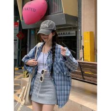 批发美式<b class='q'>街头</b>秋冬季休闲宽松设计感小众蓝色格纹长袖衬衫防晒上衣外穿