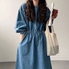 批发韩国chic春秋季复古慵懒风圆领抽绳系带收腰大摆型仿牛仔连衣裙女