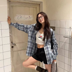 批发原版质量蓝色格纹衬衫外套女2026新款宽松休闲遮肉<b class='q'>中长款</b>衬衣