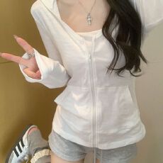 批发纯欲风miu系白色连帽拉链防晒薄款外套开衫女<b class='q'>春</b>季2026长袖T恤上衣