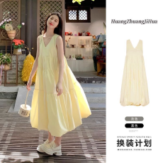 批发法式奶黄色v领<b class='q'>连衣裙</b>女2026夏季新款无袖蓬蓬裙中长款宽松长裙子