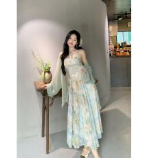 批发2026新款设计感挂脖吊带裙藏肉大码mm开衫连衣裙<b class='q'>套装</b>独特漂亮女装