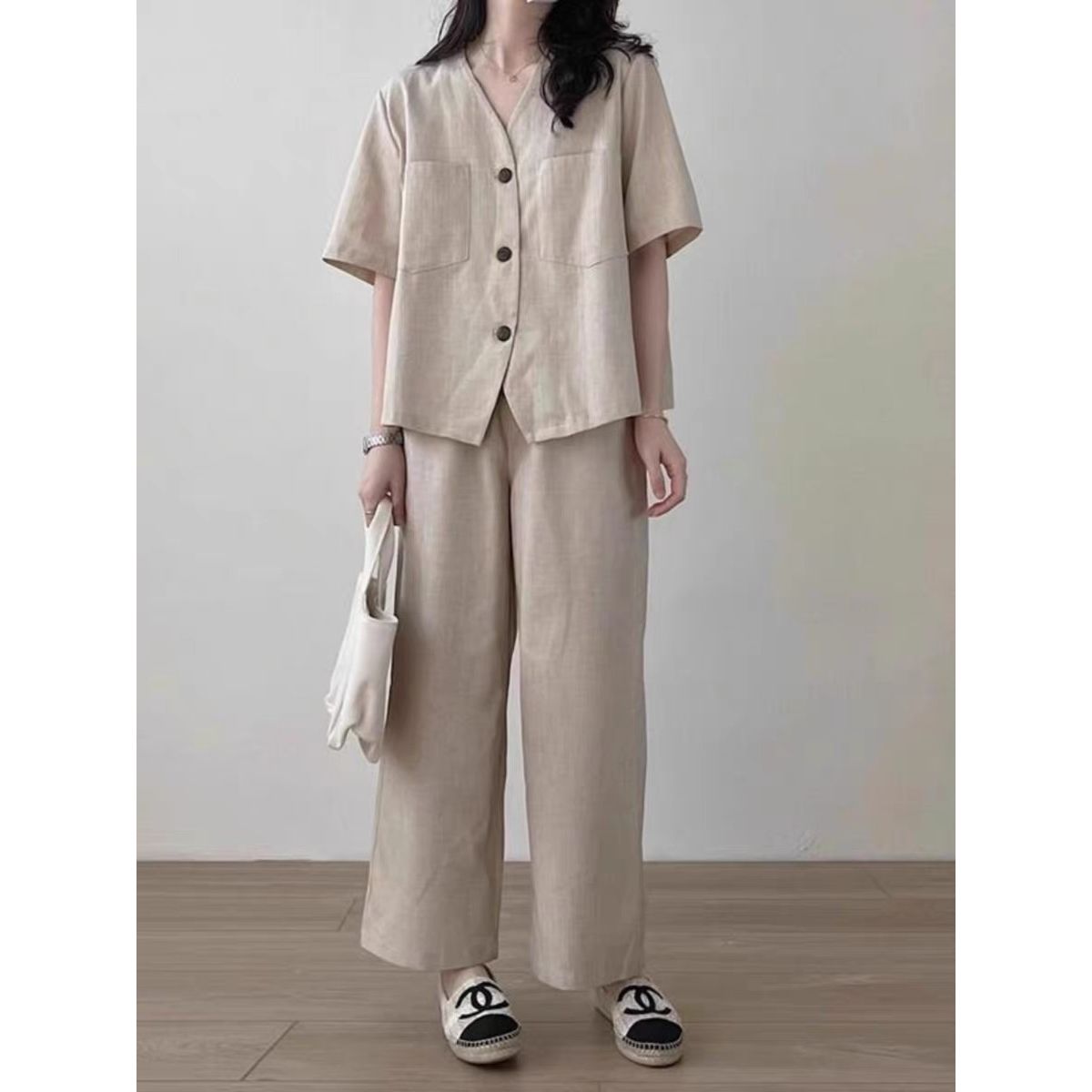 2026 일본식 레트로 없음 칼라 반팔 맨위 캐주얼 와이드 레그 팬츠 패션 빛 요리 한 바람 외국 가스 투피스 슈트 여성 여름