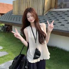 批发复古木耳边圆领背心女夏季2026新款别致休闲显瘦韩系无袖小众上衣