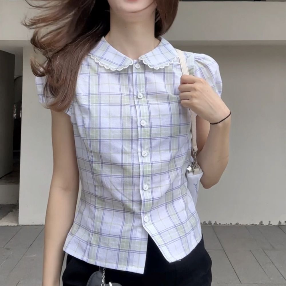 거품 소매 체크무늬 베이비 칼라 레이스 측면 반팔 셔츠 여자 2026 새로운 몸매 가꾸기 허리 수축 쇼트 스타일 맨위