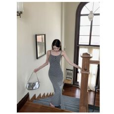 批发法式复古波点吊带连衣裙女夏季2024新款小个子收腰显瘦包臀长裙子