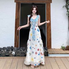 批发大码女装夏季绝美不撞款<b class='q'>连衣裙</b>小众设计感甜美多巴胺海边度假长裙