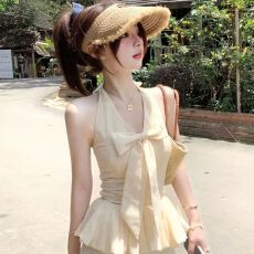 批发甜辣气质仙女美背蝴蝶结挂脖<b class='q'>背心</b>女夏季新款收腰显瘦蓬蓬花苞上衣