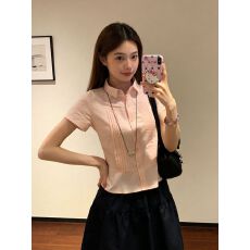批发温柔甜美<b class='q'>娃娃领</b>粉色风琴褶短款衬衫小个子设计感收腰显瘦短袖衬衣