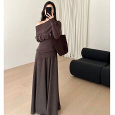 批发巨好看一字肩针织连衣裙子女春2026新款韩系穿搭两件套装半身长裙