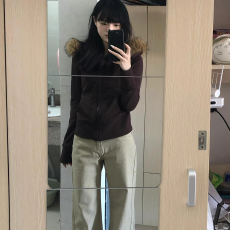 批发美式高街棕色毛领连帽<b class='q'>卫衣</b>开衫女冬季设计感小众收腰短款上衣外套