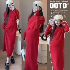 批发孕妇秋冬新款立体花朵设计感针织连衣裙新年洋气显瘦毛衣配袖套潮