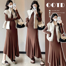 批发实拍现 秋冬立领羊羔毛马甲外套+磨毛设计感打底连衣裙孕妇套装