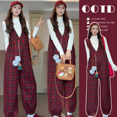 2025年圣诞新款高品质针织打底+孕妇加绒格纹时尚背带裤孕妇套装