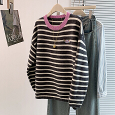 实拍秋冬新款韩版百搭宽松休闲洋气减龄撞色刺绣条纹打底衫毛衣