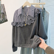 批发<b class='q'>实拍</b>秋冬韩版设计感洋气减龄条纹拼接高级感木耳边<b class='q'>衬衫</b>领<b class='q'>T</b><b class='q'>恤</b>卫衣