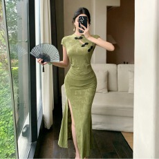 批发新款复古新中式旗袍绿色修身显瘦中长裙性感开叉连衣裙女