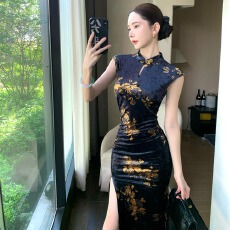 批发实拍新中式丝绒印花改良旗袍显瘦修身无袖开叉大摆裙连衣裙