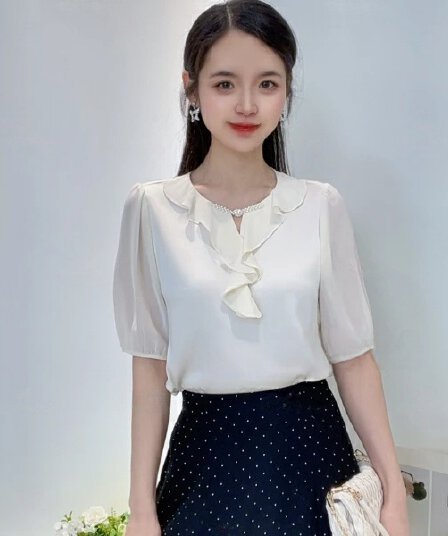 여름 새로운 라운드 넥 단추 프릴 맨위 슬림해 보이는 다용도 단색 반팔 여성 셔츠