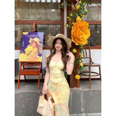 批发度假风绑带露背吊带<b class='q'>连衣裙</b>女夏季碎花裙辣妹收腰鱼尾裙子包臀长裙