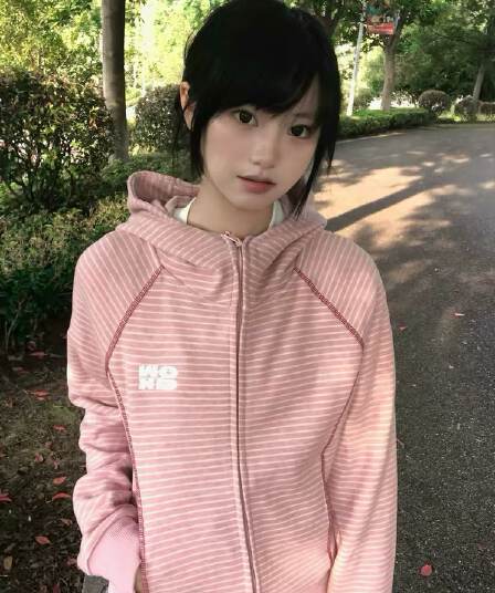 얇은 스타일 털이 있는 광저우 원본 원단 원본 솜씨 자수 보안 버클 행침 카드 후드티
